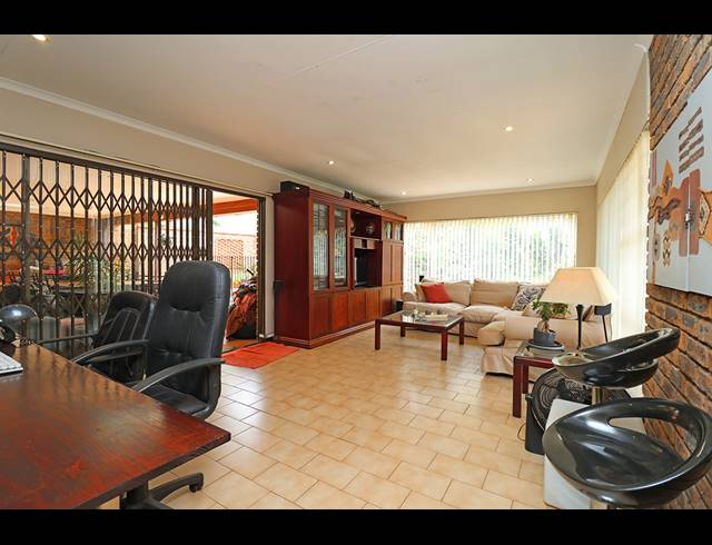 3 BEDROOM HOUSE FOR SALE IN BRUMA